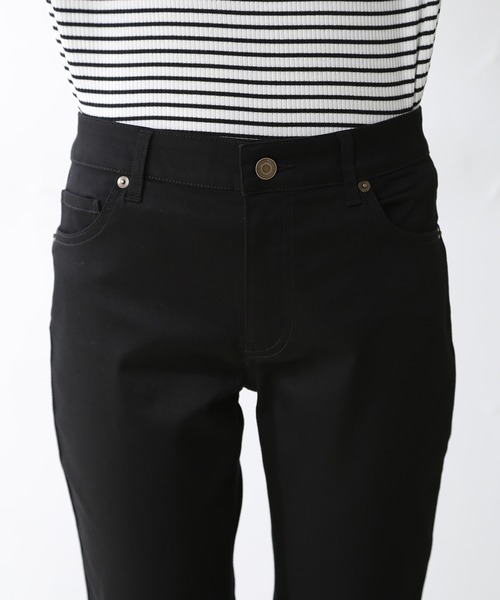 Honeys（ハニーズ）の「スリムカラースキニー（股下６７ｃｍ）（その他パンツ・レディース・カーキ/ブラウン/ネイビー/ライトベージュ/ブラック/ピンク系その他/アイボリー/ライトカーキ/スミクロ・SS/S/M/LL/L）」の18枚目の写真