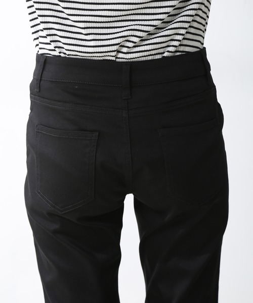 Honeys（ハニーズ）の「スリムカラースキニー（股下６７ｃｍ）（その他パンツ・レディース・カーキ/ブラウン/ネイビー/ライトベージュ/ブラック/ピンク系その他/アイボリー/ライトカーキ/スミクロ・SS/S/M/LL/L）」の19枚目の写真