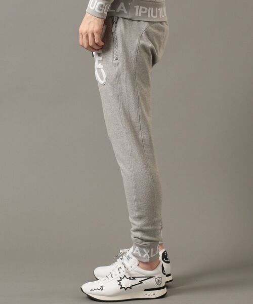 1piu1uguale3 RELAX(ウノピュウノウグァーレトレリラックス)の「【別注】1PIU1UGUALE3 RELAX/ウノピゥ ウノ ウグァーレ トレ リラックス/RIB LOGO JOGGER(スウェットパンツ・メンズ・ブラック/グレー・SMALL/MEDIUM/LARGE/X-LARGE/XX-LARGE)」の16枚目の写真