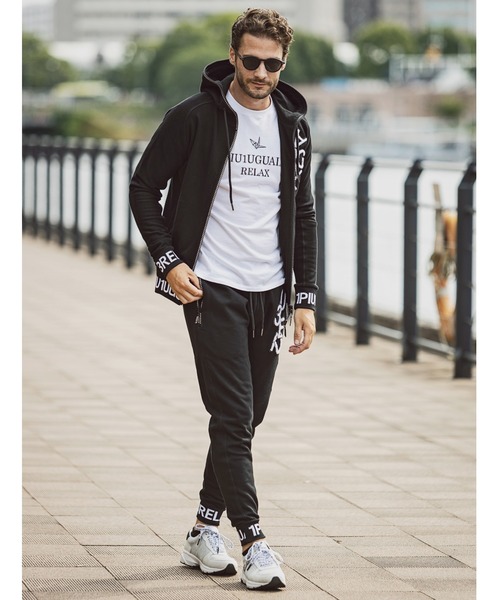 1piu1uguale3 RELAX(ウノピュウノウグァーレトレリラックス)の「【別注】1PIU1UGUALE3 RELAX/ウノピゥ ウノ ウグァーレ トレ リラックス/RIB LOGO JOGGER(スウェットパンツ・メンズ・ブラック/グレー・SMALL/MEDIUM/LARGE/X-LARGE/XX-LARGE)」の3枚目の写真