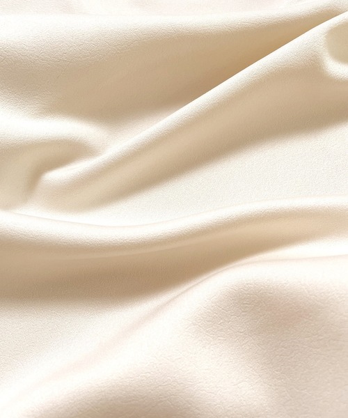 classicalelf（クラシカルエルフ）の「際立つ光沢感。2wayダブルボタンシャツ（シャツ/ブラウス・レディース・ホワイト/ライトグレー/ブラック/ベージュ/グレイッシュベージュ・MEDIUM/LARGE/X-LARGE/SMALL）」の11枚目の写真