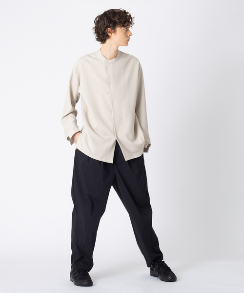 MYSELF ABAHOUSE(マイセルフアバハウス)の「【MYSELF ABAHOUSE】POLY WOOLLY TWILL ポリウーリーツイル オーバーサイズ ブッチャーシャツ(シャツ/ブラウス・メンズ・ベージュ/グレイッシュベージュ/カーキ/グレイッシュブルー・46/48)」の19枚目の写真