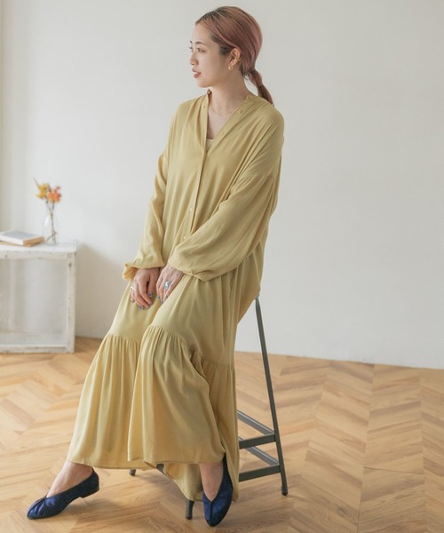 ITEMS URBANRESEARCH(アイテムズ アーバンリサーチ)の「ヨウリュウティアードワンピース(ワンピース・レディース・オフホワイト/イエロー/ブラック・FREE)」の21枚目の写真