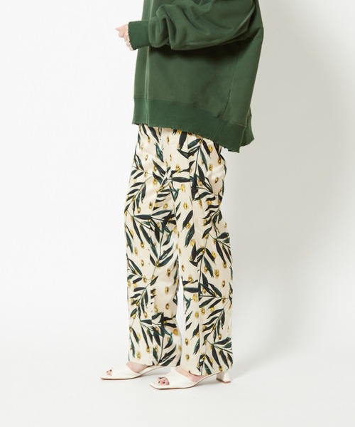 CIAOPANIC（チャオパニック）の「柄イージーパンツ（その他パンツ・レディース・アイボリー/キャメル・FREE）」の3枚目の写真