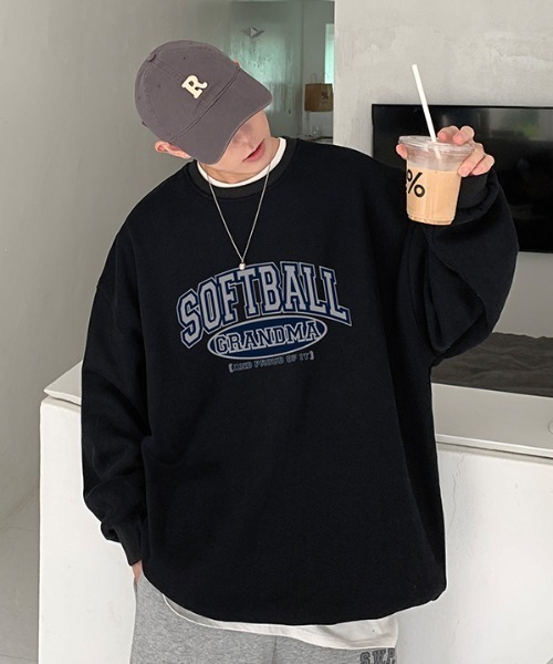 MGV（エムジーヴィー）の「カレッジプリント　ルーズシルエットトレーナー（スウェット・メンズ・ホワイト/ブラック/グレー・MEDIUM/LARGE/X-LARGE）」の2枚目の写真