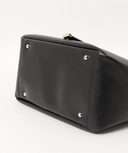 MONICA（モニカ）の「ベルトモチーフA4トートバッグ（トートバッグ・レディース・アイボリー/グレイッシュベージュ/ブラック/ピンクベージュ/オリーブ・FREE）」の6枚目の写真