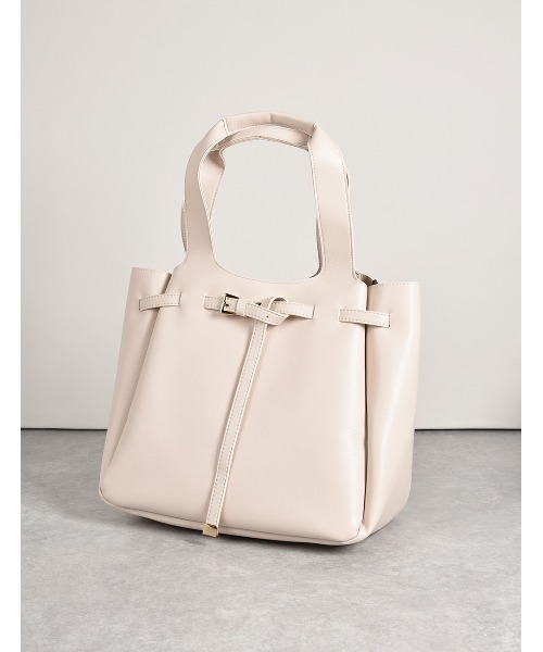 MONICA（モニカ）の「ベルトモチーフA4トートバッグ（トートバッグ・レディース・アイボリー/グレイッシュベージュ/ブラック/ピンクベージュ/オリーブ・FREE）」の9枚目の写真