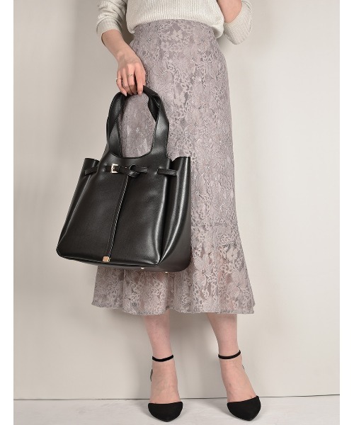 MONICA（モニカ）の「ベルトモチーフA4トートバッグ（トートバッグ・レディース・アイボリー/グレイッシュベージュ/ブラック/ピンクベージュ/オリーブ・FREE）」の13枚目の写真