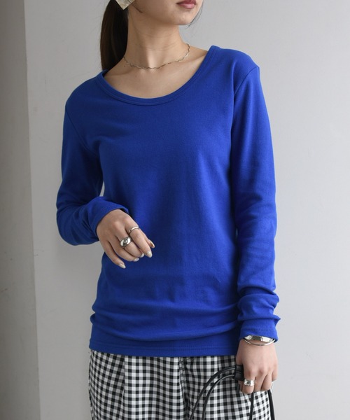 and it_(アンドイット)の「【日本製】 涙開きスムースコットンロングカットソー(Tシャツ/カットソー・レディース・オフホワイト/杢グレー/オートミール/ネイビー/ラベンダー/マスタード/モカ/ブルー/ブルーグリーン/ブラック/ワインレッド/チャコールグレー・MEDIUM/X-LARGE/LARGE)」の8枚目の写真