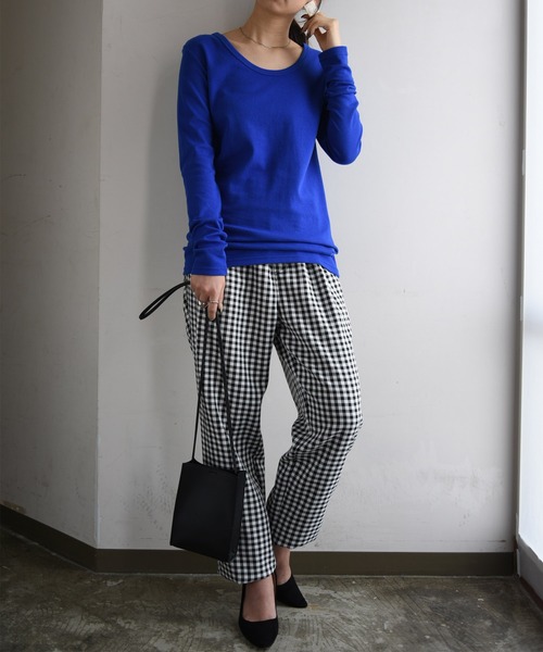 and it_(アンドイット)の「【日本製】 涙開きスムースコットンロングカットソー(Tシャツ/カットソー・レディース・オフホワイト/杢グレー/オートミール/ネイビー/ラベンダー/マスタード/モカ/ブルー/ブルーグリーン/ブラック/ワインレッド/チャコールグレー・MEDIUM/X-LARGE/LARGE)」の20枚目の写真