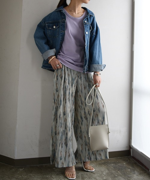 and it_(アンドイット)の「【日本製】 涙開きスムースコットンロングカットソー(Tシャツ/カットソー・レディース・オフホワイト/杢グレー/オートミール/ネイビー/ラベンダー/マスタード/モカ/ブルー/ブルーグリーン/ブラック/ワインレッド/チャコールグレー・MEDIUM/X-LARGE/LARGE)」の18枚目の写真