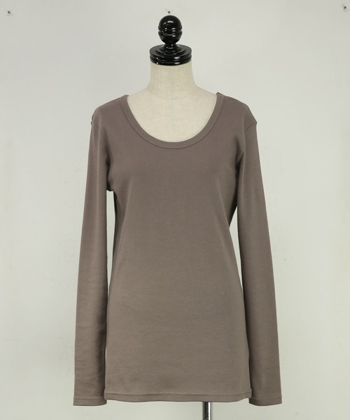 and it_(アンドイット)の「【日本製】 涙開きスムースコットンロングカットソー(Tシャツ/カットソー・レディース・オフホワイト/杢グレー/オートミール/ネイビー/ラベンダー/マスタード/モカ/ブルー/ブルーグリーン/ブラック/ワインレッド/チャコールグレー・MEDIUM/X-LARGE/LARGE)」の15枚目の写真