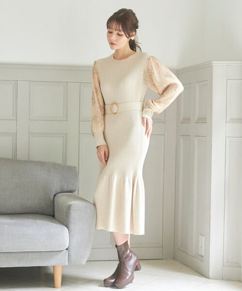 MAJESTIC LEGON（マジェスティックレゴン）の「レーススリーブマーメイドワンピース（ワンピース・レディース・アイボリー/ライトグレー/ピンクベージュ・MEDIUM/SMALL）」の17枚目の写真