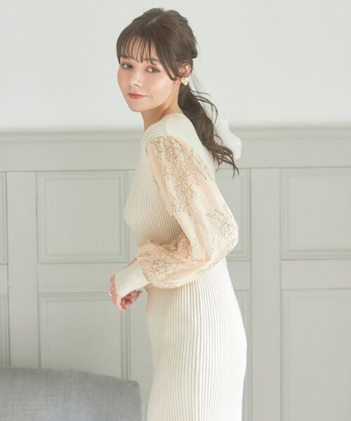 MAJESTIC LEGON（マジェスティックレゴン）の「レーススリーブマーメイドワンピース（ワンピース・レディース・アイボリー/ライトグレー/ピンクベージュ・MEDIUM/SMALL）」の14枚目の写真