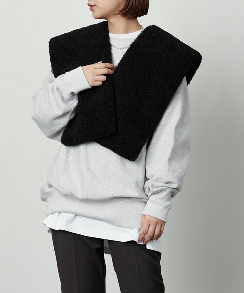 Firsthand(ファーストハンド)の「Firsthand/ファーストハンド マルチウェイボアストール(マフラー・レディース・キャメル/ブラック・ONE SIZE)」の3枚目の写真