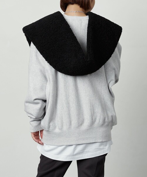 Firsthand(ファーストハンド)の「Firsthand/ファーストハンド マルチウェイボアストール(マフラー・レディース・キャメル/ブラック・ONE SIZE)」の5枚目の写真