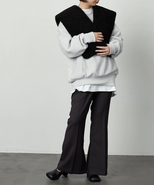 Firsthand(ファーストハンド)の「Firsthand/ファーストハンド マルチウェイボアストール(マフラー・レディース・キャメル/ブラック・ONE SIZE)」の8枚目の写真