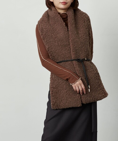 Firsthand(ファーストハンド)の「Firsthand/ファーストハンド マルチウェイボアストール(マフラー・レディース・キャメル/ブラック・ONE SIZE)」の9枚目の写真