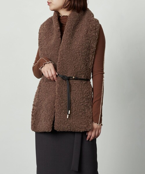 Firsthand(ファーストハンド)の「Firsthand/ファーストハンド マルチウェイボアストール(マフラー・レディース・キャメル/ブラック・ONE SIZE)」の10枚目の写真