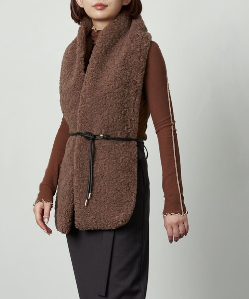 Firsthand(ファーストハンド)の「Firsthand/ファーストハンド マルチウェイボアストール(マフラー・レディース・キャメル/ブラック・ONE SIZE)」の12枚目の写真