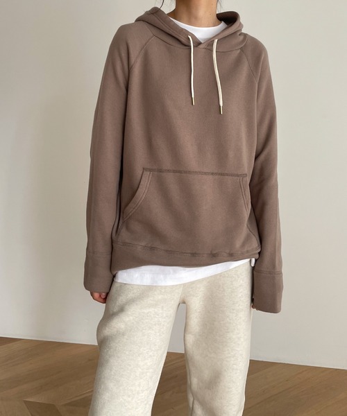 CANAL JEAN(キャナルジーン)の「harmonie(アルモニ) マシュマロ裏毛ラグランプルパーカー(パーカー・レディース・ホワイト/チャコールグレー/ブラック/グレー/モカ/オートミール・ONE SIZE)」の5枚目の写真