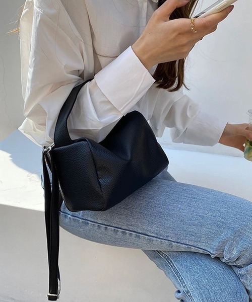 lala Born（ララボーン）の「2wayカラーポーチバッグ（ショルダーバッグ・レディース・ブラック/オレンジ/グリーン・FREE）」の12枚目の写真