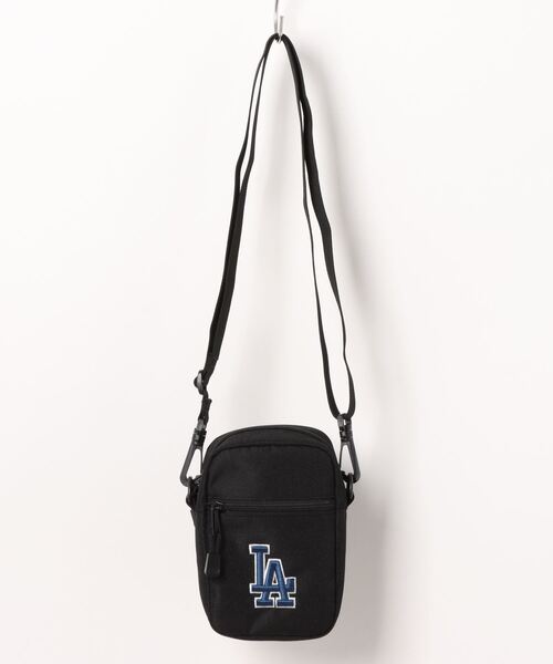 MLB(メジャーリーグベースボール)の「【MLB / メジャーリーグベースボール】チームロゴ刺繍 ミニショルダーバッグ(ショルダーバッグ・メンズ・ブラック/ブラウン/ブルー/グリーン/A・ONESIZE)」の5枚目の写真