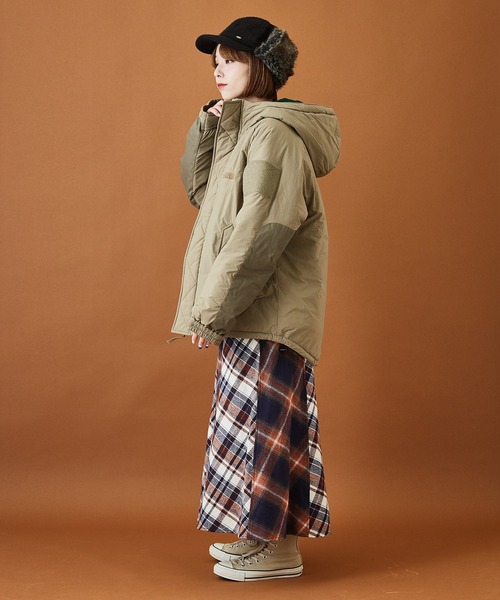 CUBE SUGAR（キューブシュガー）の「ナイロン中綿モンスターパーカーダウンジャケット（ダウンジャケット/コート・レディース・ベージュ/カーキ/マルチ/スミクロ・M）」の7枚目の写真