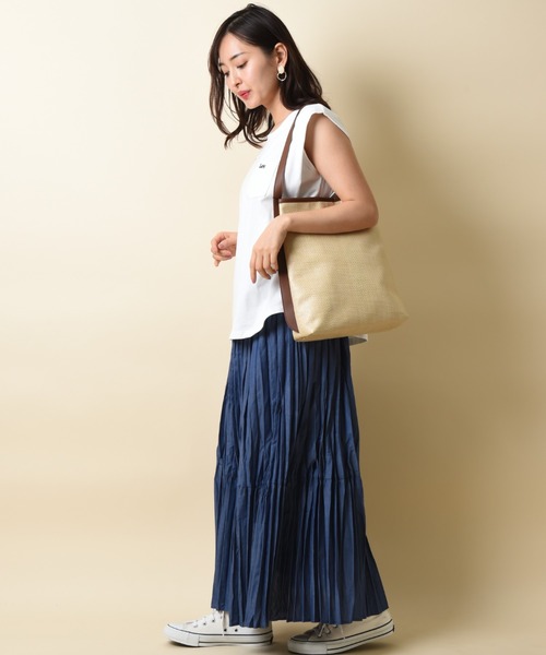 INTERPLANET(インタープラネット)の「ランダムプリーツロングスカート(スカート・レディース・ブルー/ブラック/ブルー系その他・FREE)」の17枚目の写真