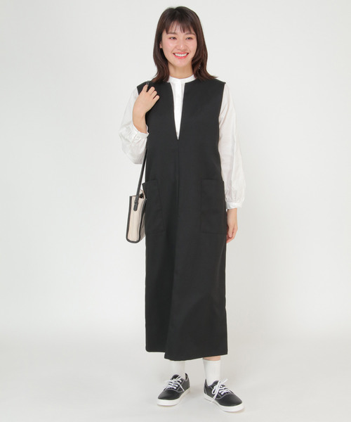 LBC（エルビーシー）の「深Vジャンスカ（ジャンパースカート・レディース・ブラック/ネイビー・M）」の2枚目の写真