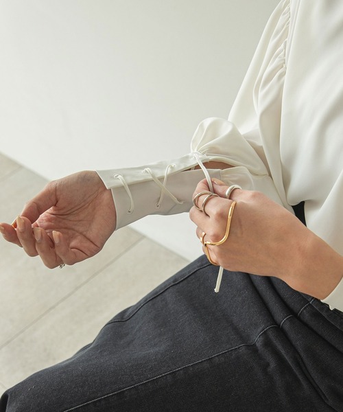 rectangle(レクタングル)の「2WAYレースアップブラウス(シャツ/ブラウス・レディース・オフホワイト/グレイッシュベージュ・FREE)」の19枚目の写真