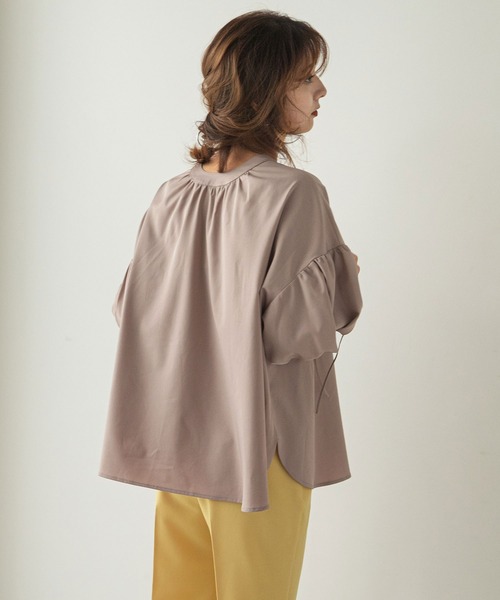 rectangle(レクタングル)の「2WAYレースアップブラウス(シャツ/ブラウス・レディース・オフホワイト/グレイッシュベージュ・FREE)」の9枚目の写真