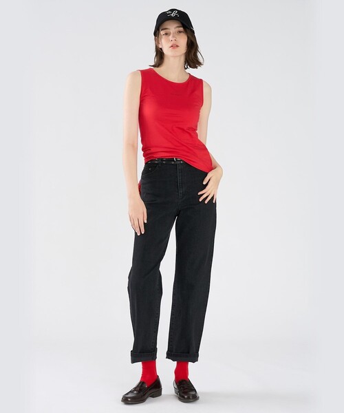 To b. by agnes b.(トゥービーバイアニエスベー)の「ミニロゴ プリント コットン タンクトップ(Tシャツ/カットソー・レディース・レッド・UNI)」の10枚目の写真