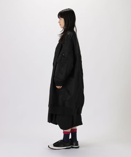 Alpha Industries（アルファインダストリーズ）の「MA-1/ALPHA別注/コート（ナイロンジャケット・レディース・ライトグレー/ブラック・M size/L size/S size）」の13枚目の写真