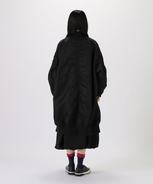 Alpha Industries（アルファインダストリーズ）の「MA-1/ALPHA別注/コート（ナイロンジャケット・レディース・ライトグレー/ブラック・M size/L size/S size）」の17枚目の写真