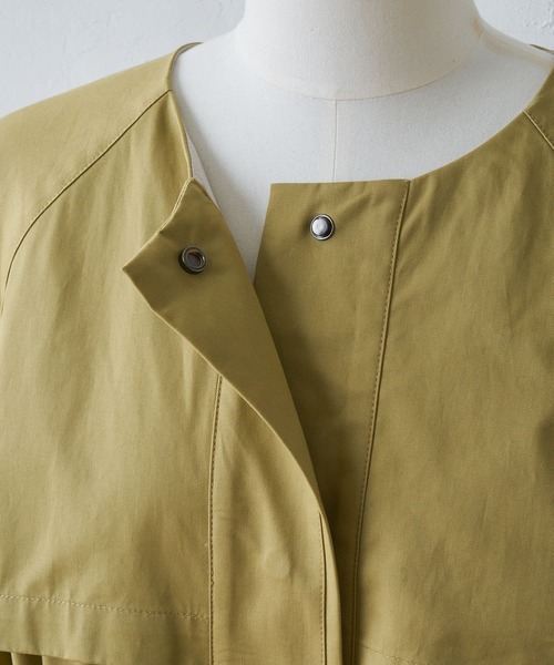 BEARDSLEY（ビアズリー）の「袖のベルトから生まれる立体感が◎ノーカラートレンチコート（トレンチコート・レディース・ライトベージュ/オリーブ・FREE）」の12枚目の写真