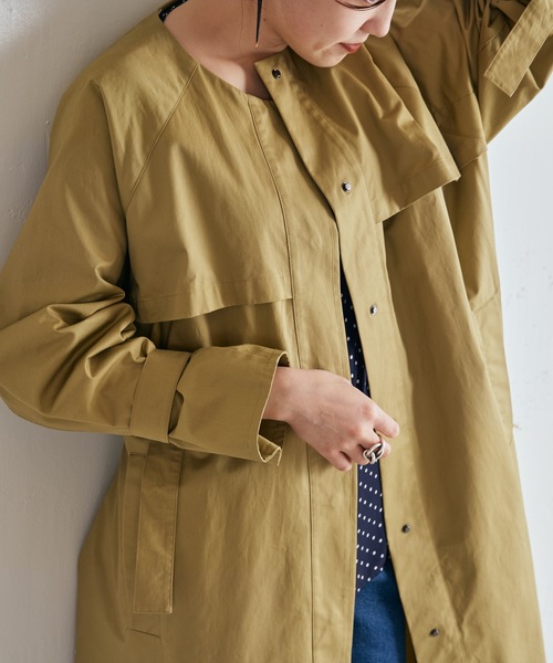 BEARDSLEY（ビアズリー）の「袖のベルトから生まれる立体感が◎ノーカラートレンチコート（トレンチコート・レディース・ライトベージュ/オリーブ・FREE）」の21枚目の写真
