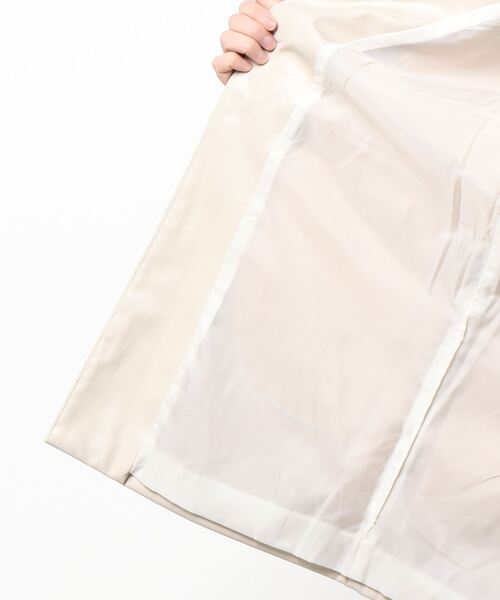 RETRO GIRL（レトロガール）の「フェイクレザーベスト（ベスト・レディース・アイボリー/ブラック/グリーン・FREE）」の6枚目の写真