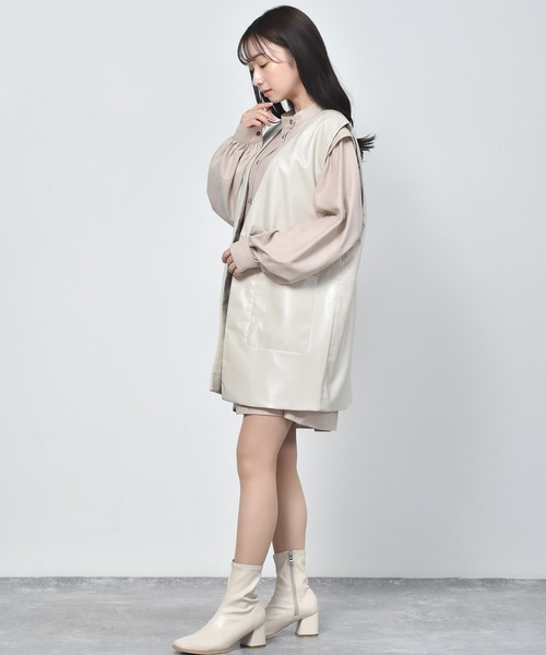 RETRO GIRL（レトロガール）の「フェイクレザーベスト（ベスト・レディース・アイボリー/ブラック/グリーン・FREE）」の8枚目の写真