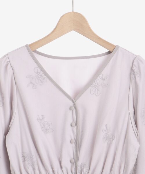 MAJESTIC LEGON(マジェスティックレゴン)の「エンブロイダリーチュールワンピース(ワンピース・レディース・アイボリー/ラベンダー/ピンクベージュ・SMALL/MEDIUM)」の12枚目の写真