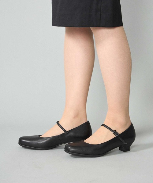 ☆新品 イング ストラップ付プレーンパンプス☆ ブラック23.5