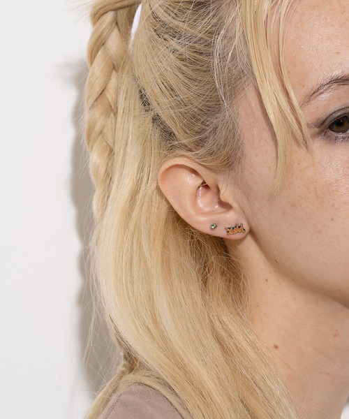 X-girl（エックスガール）の「MILLS LOGO EARRINGS（ピアス（両耳用）・レディース・ピンク/オレンジ/ライトグリーン・ONE SIZE）」の5枚目の写真