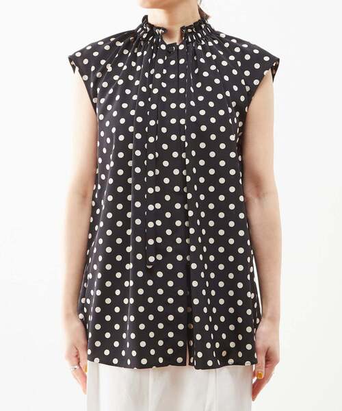 martinique（マルティニーク）の「martinique/ギャザーボウタイブラウス（シャツ/ブラウス・レディース・ホワイト/ネイビー/ドット・FREE）」の5枚目の写真