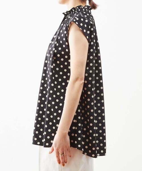 martinique（マルティニーク）の「martinique/ギャザーボウタイブラウス（シャツ/ブラウス・レディース・ホワイト/ネイビー/ドット・FREE）」の6枚目の写真