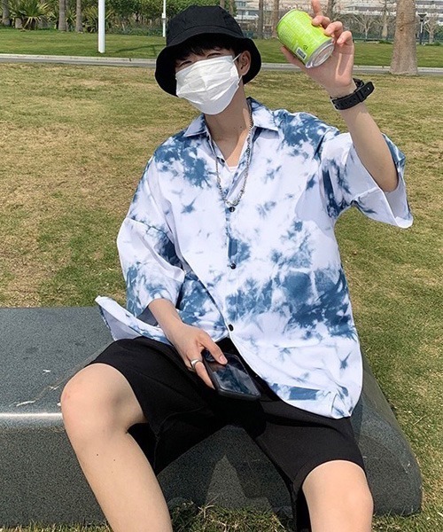 BASQUE magenta(バスクマゼンタ)の「タイダイ柄ビッグシルエットレギュラーカラー半袖シャツ(シャツ/ブラウス・メンズ・ブラック/ブルー・FREE)」の12枚目の写真