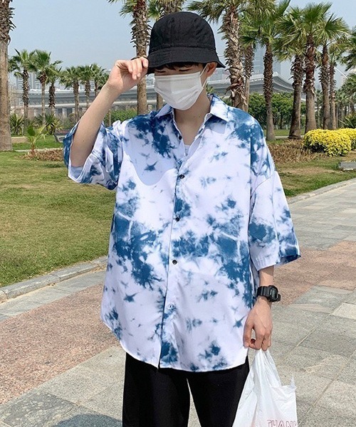 BASQUE magenta(バスクマゼンタ)の「タイダイ柄ビッグシルエットレギュラーカラー半袖シャツ(シャツ/ブラウス・メンズ・ブラック/ブルー・FREE)」の16枚目の写真