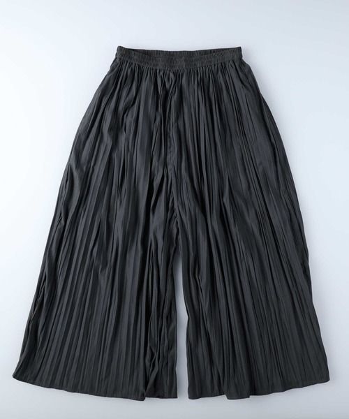 HONEYSUCKLE ROSE(ハニーサックルローズ)の「スカート風のフレア感が魅力【HONEYSUCKLE ROSE】ランダムプリーツスカーチョ(その他パンツ・レディース・パープル/イエロー/グリーン/ダークグレー/ベージュ・L)」の12枚目の写真