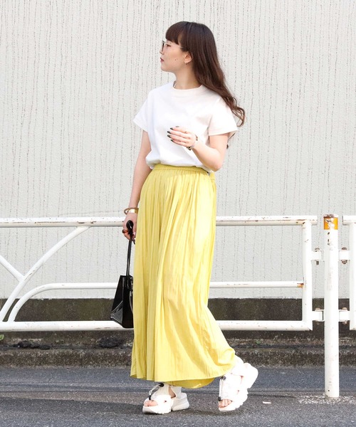 HONEYSUCKLE ROSE(ハニーサックルローズ)の「スカート風のフレア感が魅力【HONEYSUCKLE ROSE】ランダムプリーツスカーチョ(その他パンツ・レディース・パープル/イエロー/グリーン/ダークグレー/ベージュ・L)」の15枚目の写真