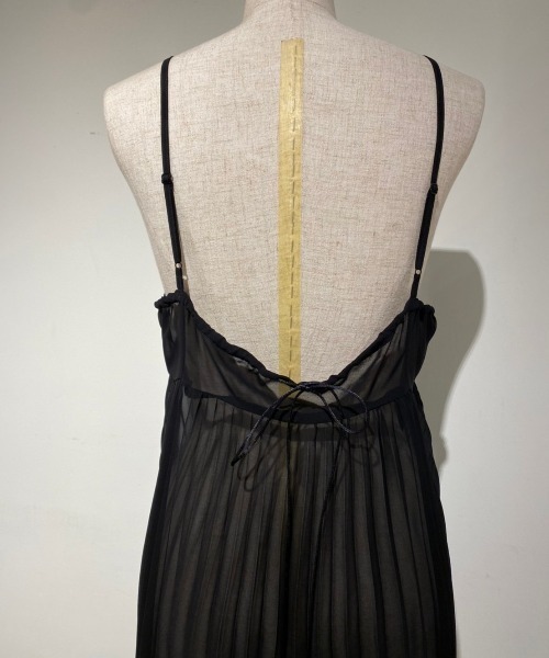 ADDICT NOIR（アディクトノアー）の「ADDICT NOIR/アディクト ノアー/Pleats Chiffon Tops（ワンピース・レディース・ブラック・FREE）」の8枚目の写真