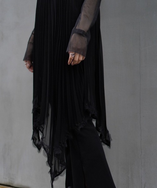 ADDICT NOIR（アディクトノアー）の「ADDICT NOIR/アディクト ノアー/Pleats Chiffon Tops（ワンピース・レディース・ブラック・FREE）」の13枚目の写真